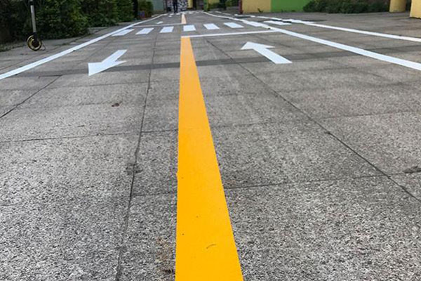The Benefits of Reflective Road Paint - RoadSky