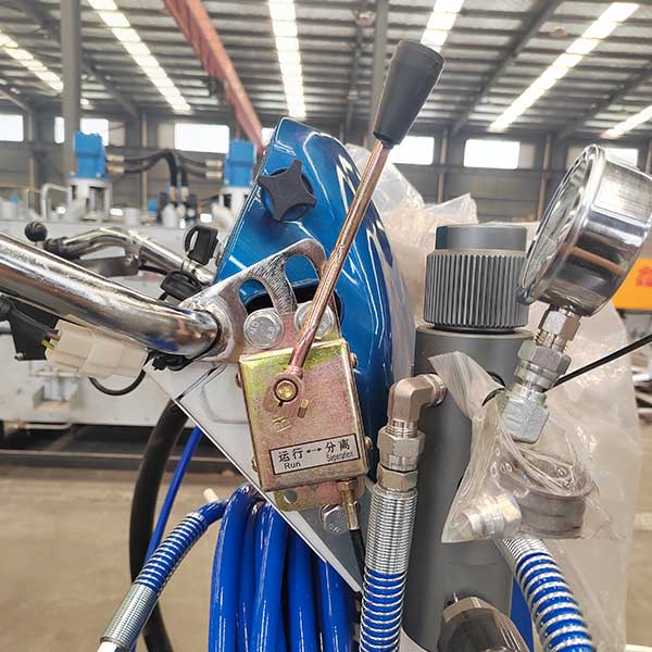RS-12LD Intelligent Cold Paint Road Marking Machine Details